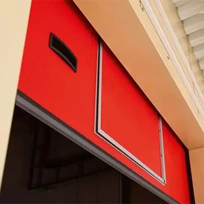 Промышленные ворота цвет пурпурно-красный